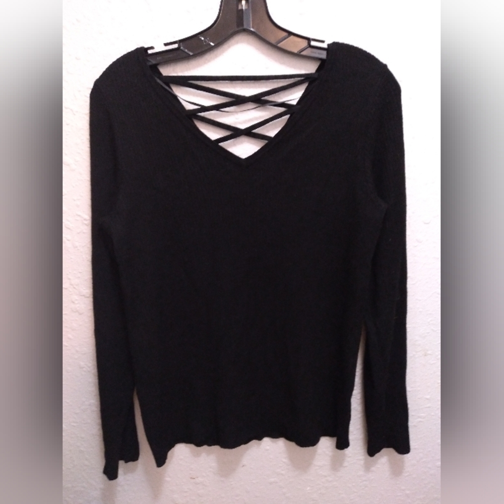 GNU V Neck Sweater